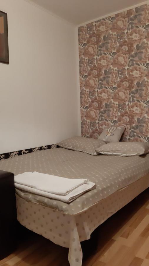 Studio Timpuri Noi 50 Bukarest Kültér fotó