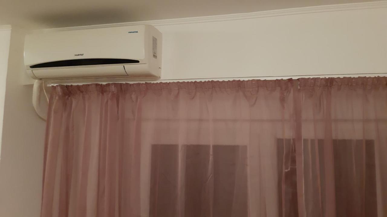 Studio Timpuri Noi 50 Bukarest Kültér fotó