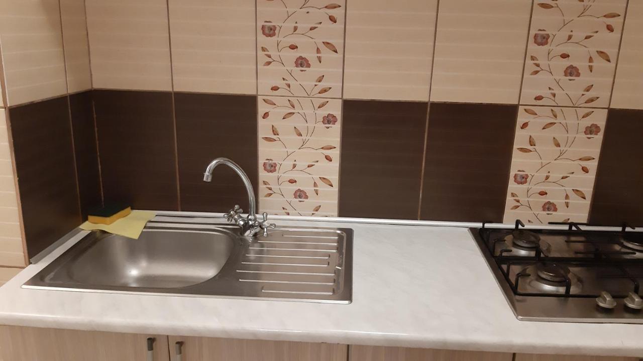 Studio Timpuri Noi 50 Bukarest Kültér fotó