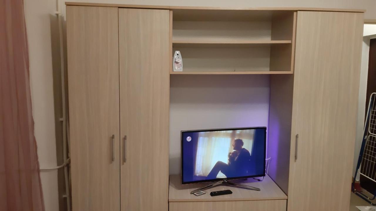 Studio Timpuri Noi 50 Bukarest Kültér fotó